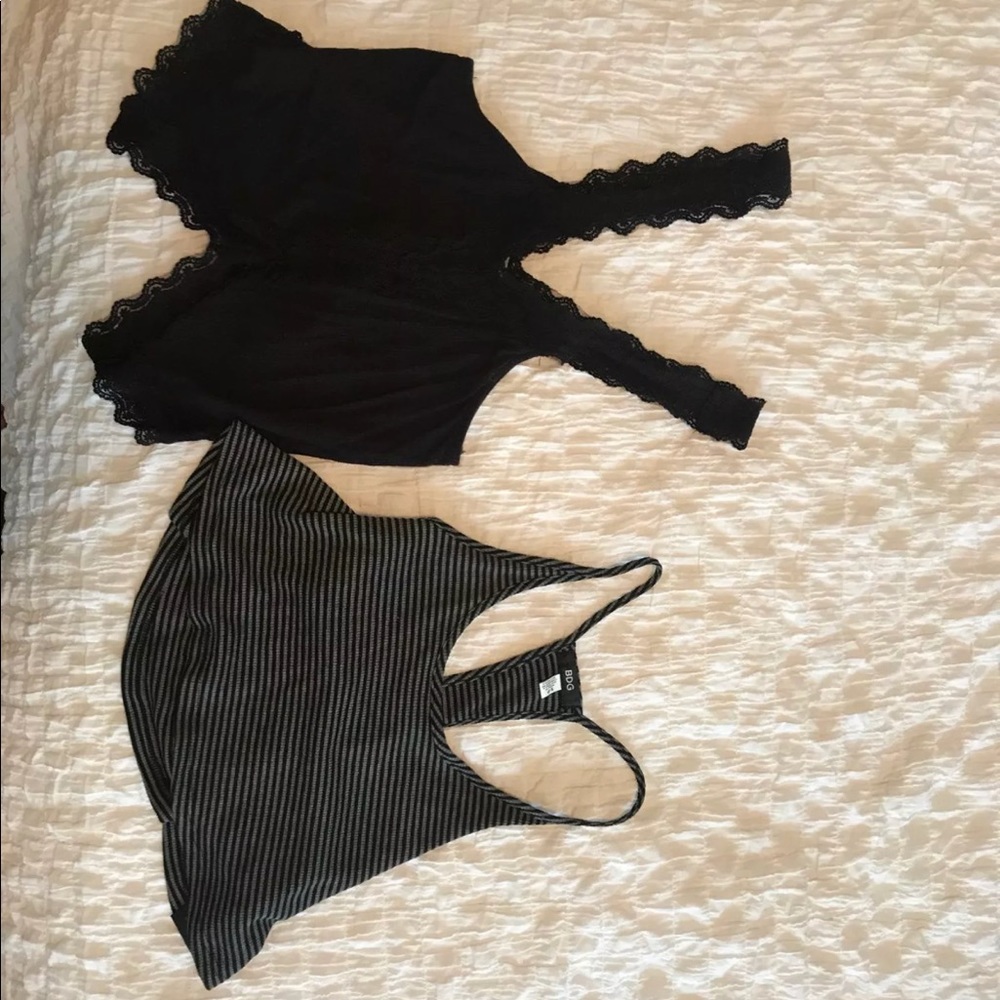 Bundle UO tank tops